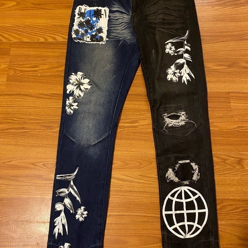 Rue 21 Supreme Flex Skinny Jeans 32 x 32 one side blue one side black (GB)